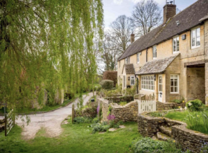 Willow Cottage rests in a short row of Grade ll listed properties, tucked away in a quiet lane in the idyllic village of Hampnett, which sits within the valley of the River Leach.